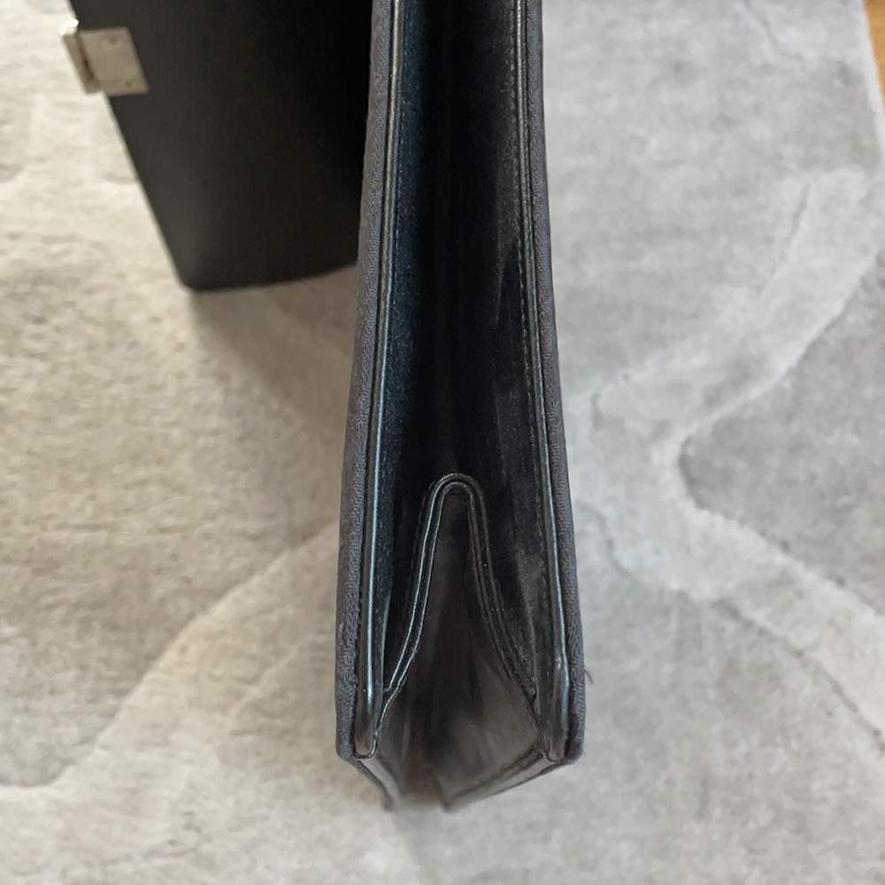 Valentino Garavani briefcase in black leather - Picture 6 of 10